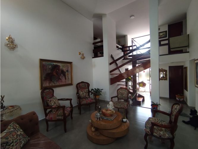 Casa de 4 alcobas en venta en Bochalema, Cali, 280 m² · foto 10 de 21