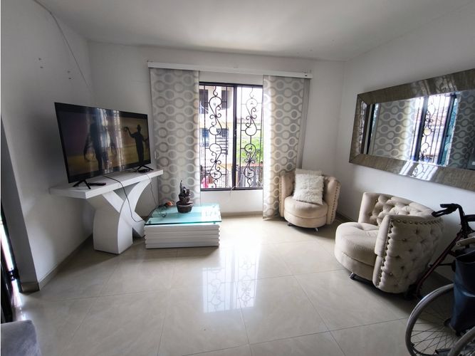 Casa de 16 alcobas en venta en Santo Domingo, Cali, 600 m² · foto 17 de 24
