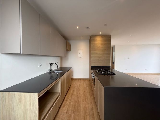 Apartamento de 2 alcobas en venta en Santa Teresita, Cali, 154 m² · foto 2 de 18