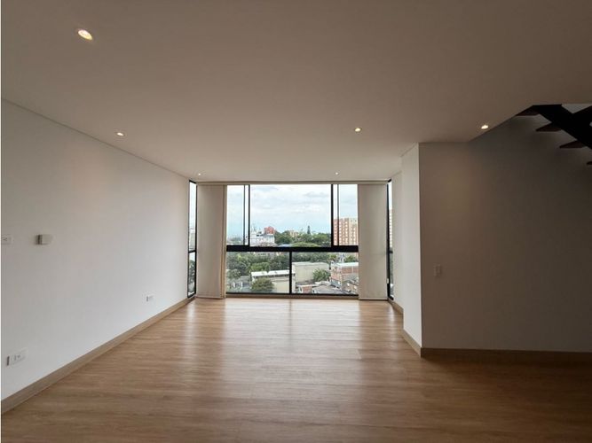 Apartamento de 2 alcobas en venta en Santa Teresita, Cali, 154 m² · foto 3 de 18