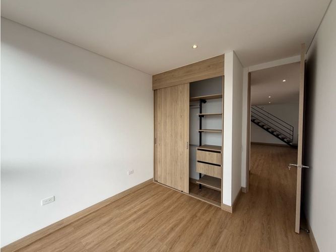 Apartamento de 2 alcobas en venta en Santa Teresita, Cali, 154 m² · foto 6 de 18