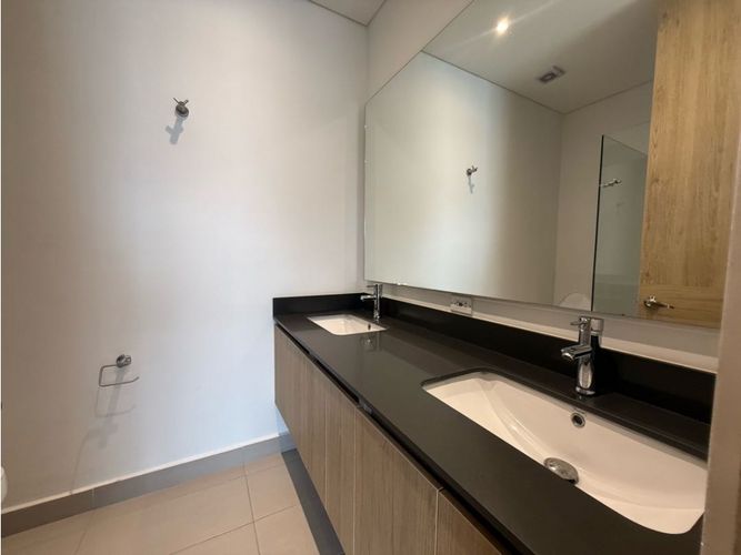 Apartamento de 2 alcobas en venta en Santa Teresita, Cali, 154 m² · foto 9 de 18