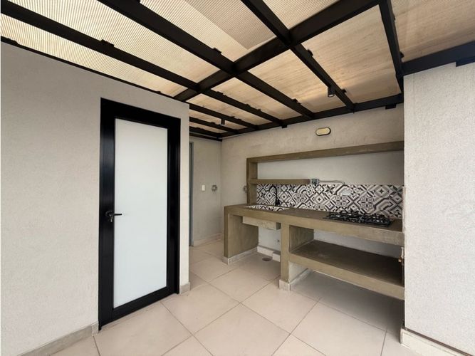 Apartamento de 2 alcobas en venta en Santa Teresita, Cali, 154 m² · foto 12 de 18