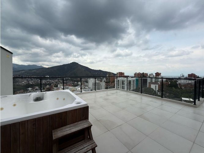Apartamento de 2 alcobas en venta en Santa Teresita, Cali, 154 m² · foto 13 de 18