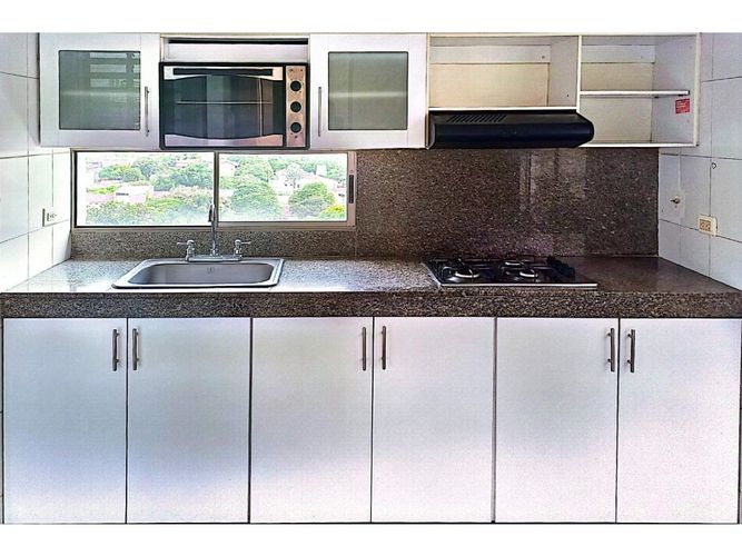 Apartamento de 4 alcobas en venta en La Flora, Cali, 125 m² · foto 3 de 12
