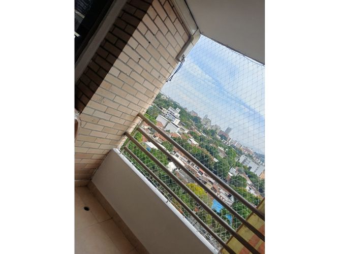 Apartamento de 4 alcobas en venta en La Flora, Cali, 125 m² · foto 5 de 12