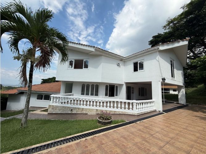 Casa de 5 alcobas en venta en Rincon Dapa, Yumbo, 894 m² · foto 4 de 24