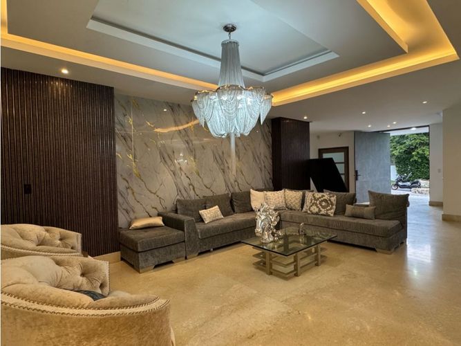 Casa de 6 alcobas en venta en Verde Horizonte, Jamundí, 662 m² · foto 3 de 24