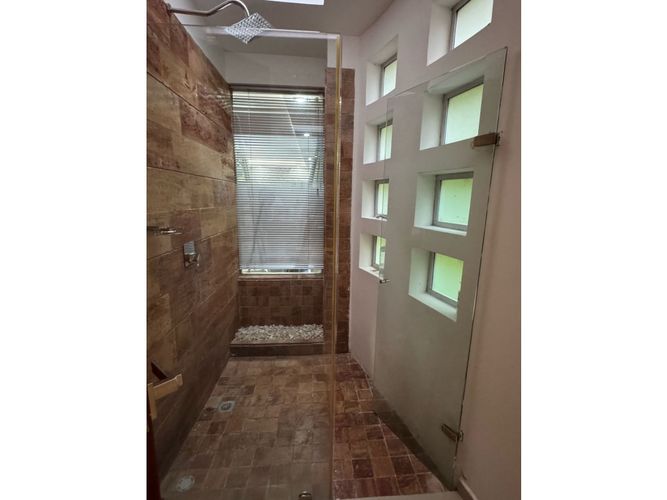 Casa de 6 alcobas en venta en Verde Horizonte, Jamundí, 662 m² · foto 13 de 24