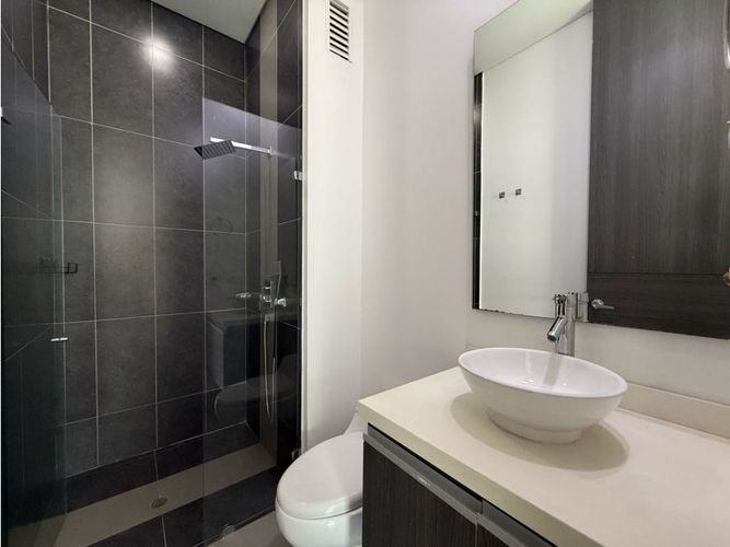 Apartamento de 3 alcobas en venta en Bellavista, Cali, 272 m² · foto 6 de 19