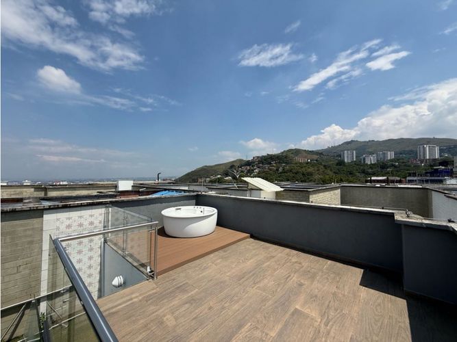 Apartamento de 3 alcobas en venta en Bellavista, Cali, 272 m² · foto 12 de 19