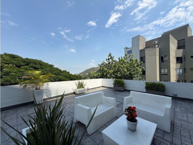 Apartamento de 3 alcobas en venta en Bellavista, Cali, 272 m² · foto 16 de 19