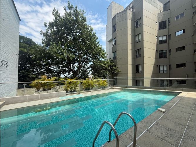 Apartamento de 3 alcobas en venta en Bellavista, Cali, 272 m² · foto 18 de 19