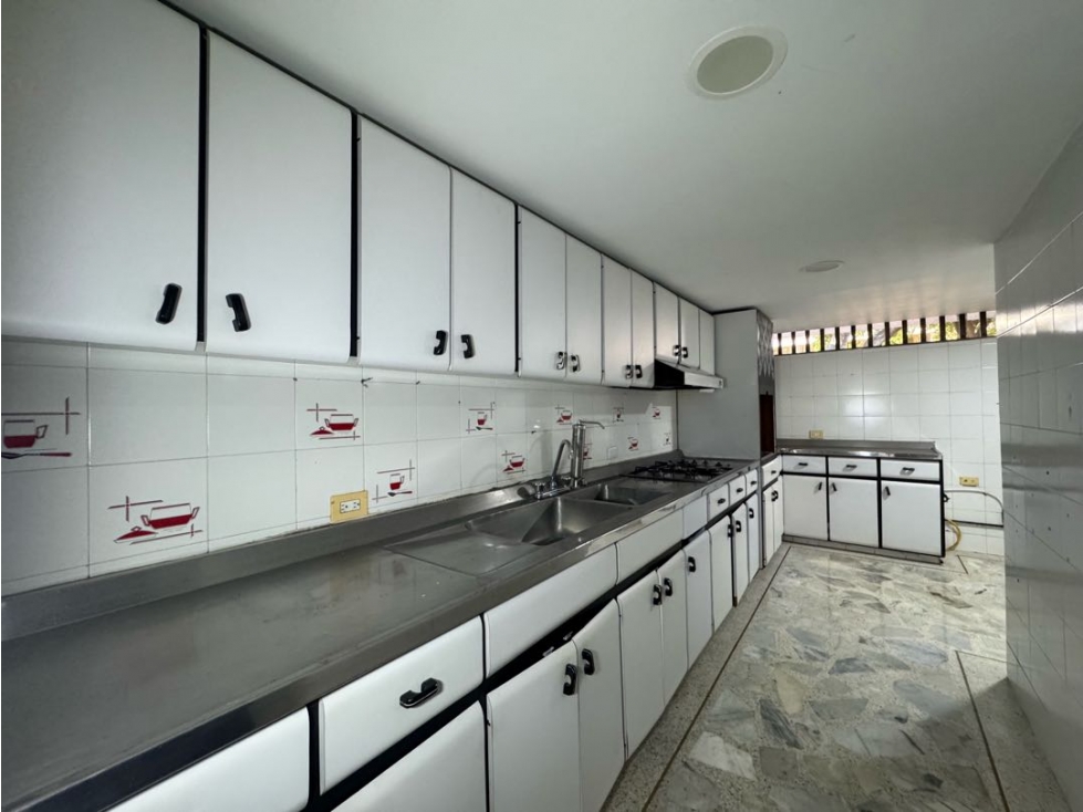Casa en Venta en Urbanizacion la merced, Cali