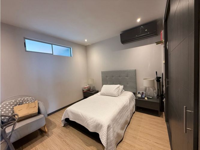 Apartamento de 3 alcobas en venta en Cristales, Cali, 360 m² · foto 10 de 22
