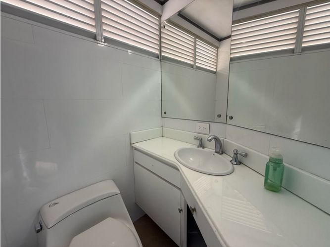 Apartamento de 3 alcobas en venta en Cristales, Cali, 268 m² · foto 3 de 14