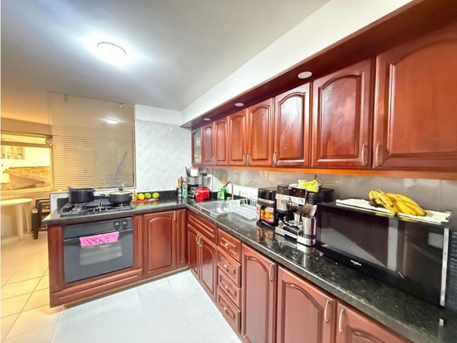 Apartamento de 3 alcobas en venta en Cristales, Cali, 268 m² · foto 14 de 14