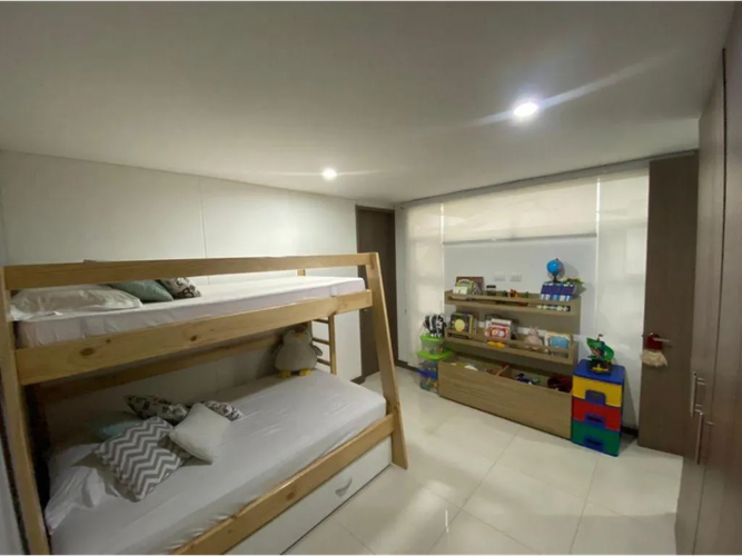 Apartamento de 2 alcobas en venta en Arboledas, Cali, 129 m² · foto 10 de 12