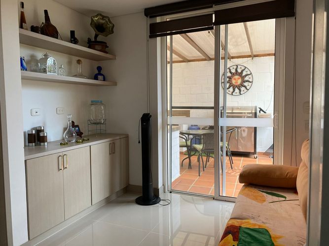 Casa de 3 alcobas en venta en El Castillo, Jamundí, 240 m² · foto 16 de 17