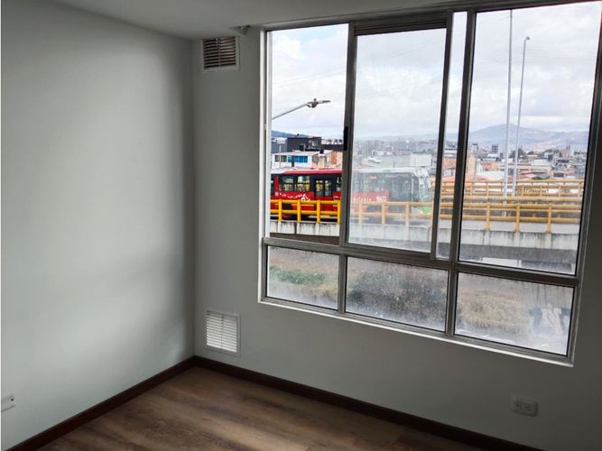 Apartaestudio en arriendo en Ricaurte, Bogotá, 30 m² · foto 2 de 17