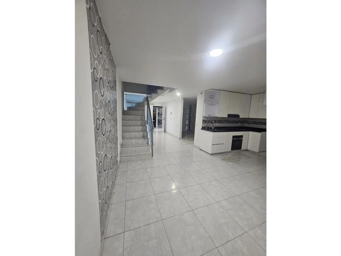 Casa de 4 alcobas en venta en Valle Del Lili, Cali, 160 m² · foto 4 de 24
