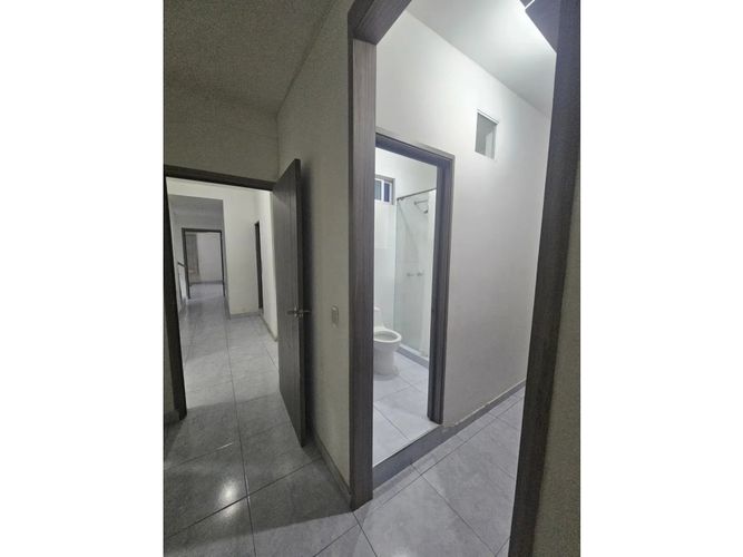 Casa de 4 alcobas en venta en Valle Del Lili, Cali, 160 m² · foto 24 de 24