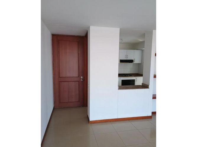 Apartamento de 3 alcobas en venta en Valle Del Lili, Cali, 92 m² · foto 2 de 21