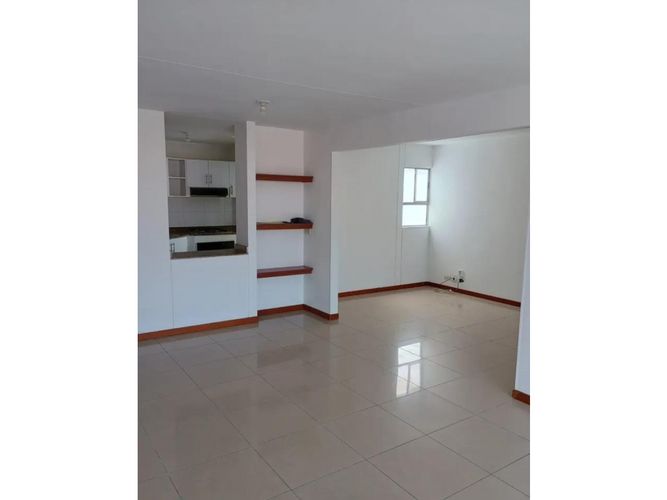 Apartamento de 3 alcobas en venta en Valle Del Lili, Cali, 92 m² · foto 3 de 21