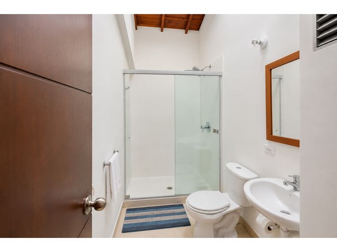 Apartamento de 3 alcobas en venta en La Ospina, La Estrella, 72 m² · foto 5 de 16