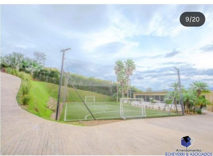 Casa de 6 alcobas en venta en Loma Del Chocho, Envigado · foto 14 de 19