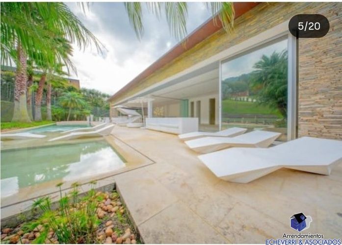Casa de 6 alcobas en venta en Loma Del Chocho, Envigado · foto 18 de 19