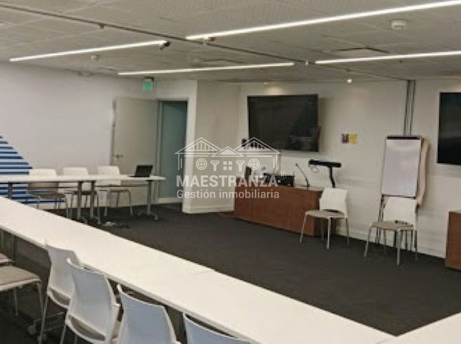Oficina en venta en Milla De Oro, Medellín, 1000 m² · foto 2 de 15