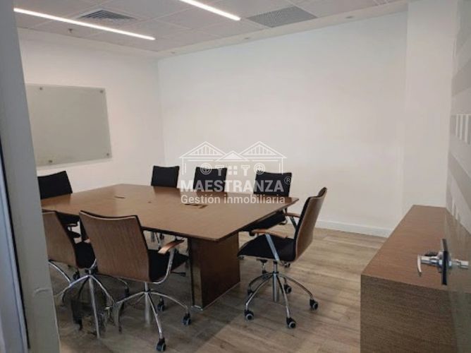 Oficina en venta en Milla De Oro, Medellín, 1000 m² · foto 5 de 15