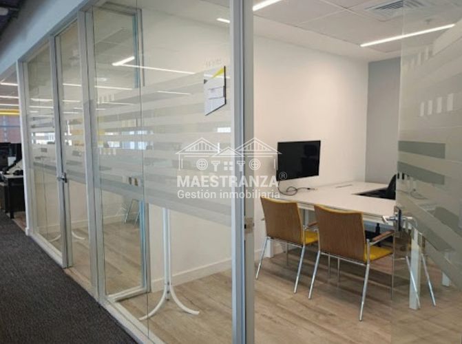 Oficina en venta en Milla De Oro, Medellín, 1000 m² · foto 8 de 15