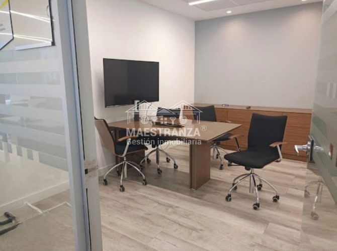 Oficina en venta en Milla De Oro, Medellín, 1000 m² · foto 10 de 15