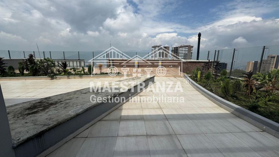 Local en arriendo en Altos Del Poblado, Medellín, 530 m² · foto 3 de 8