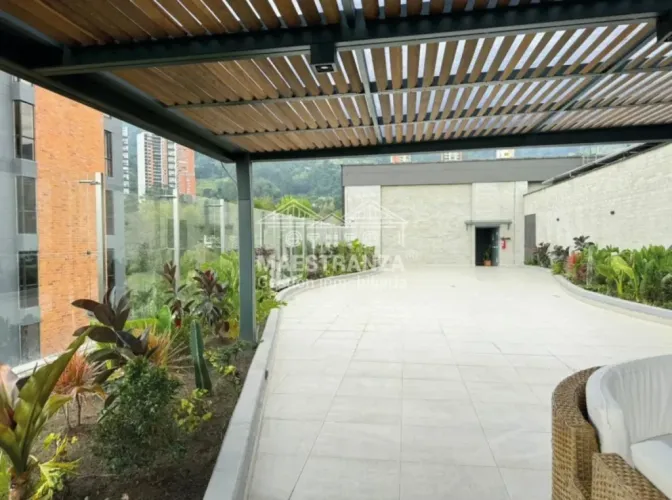 Local en arriendo en Altos Del Poblado, Medellín, 530 m² · foto 6 de 8