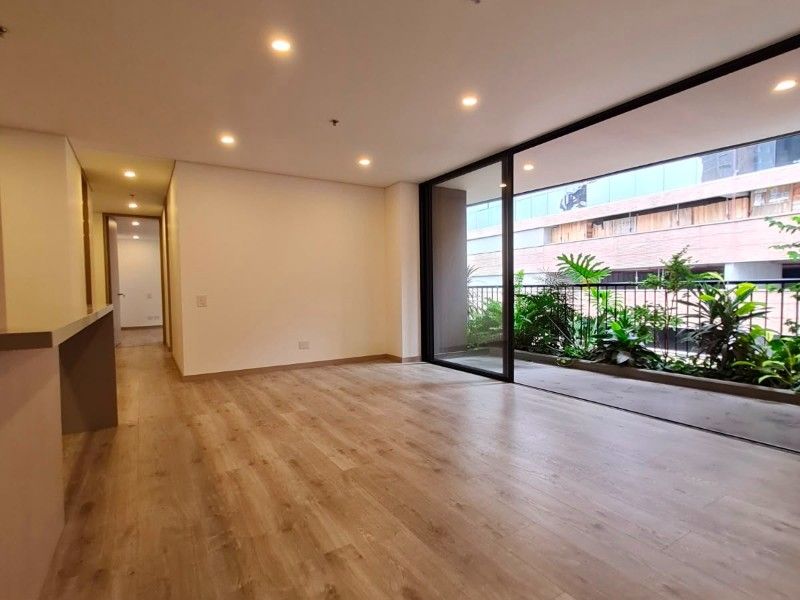 Apartamento en venta en El Poblado, Medellín · foto 2 de 18