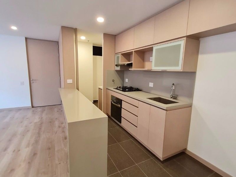 Apartamento en venta en El Poblado, Medellín · foto 5 de 18
