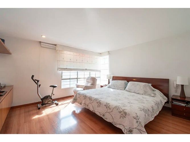 Apartamento de 3 alcobas en venta en Colina Campestre, Bogotá, 180 m² · foto 5 de 13