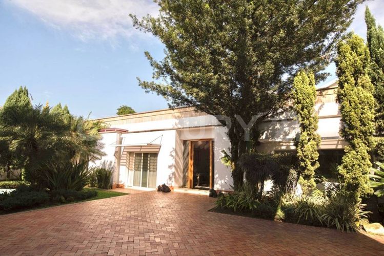 Casa de 4 alcobas en venta en La Flora, Cali, 436 m² · foto 2 de 21
