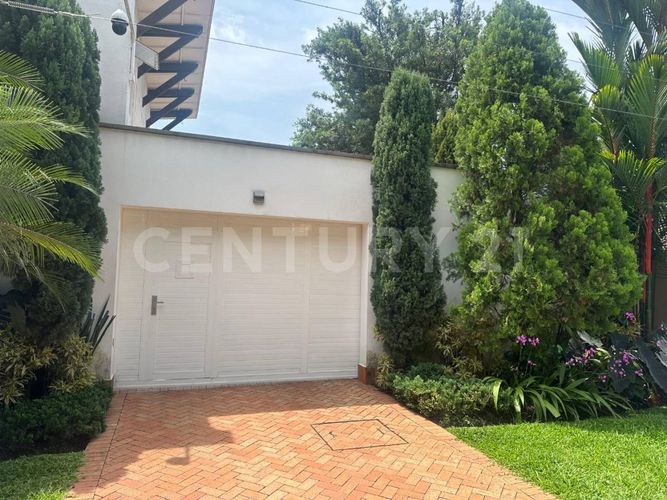 Casa de 4 alcobas en venta en La Flora, Cali, 436 m² · foto 3 de 21