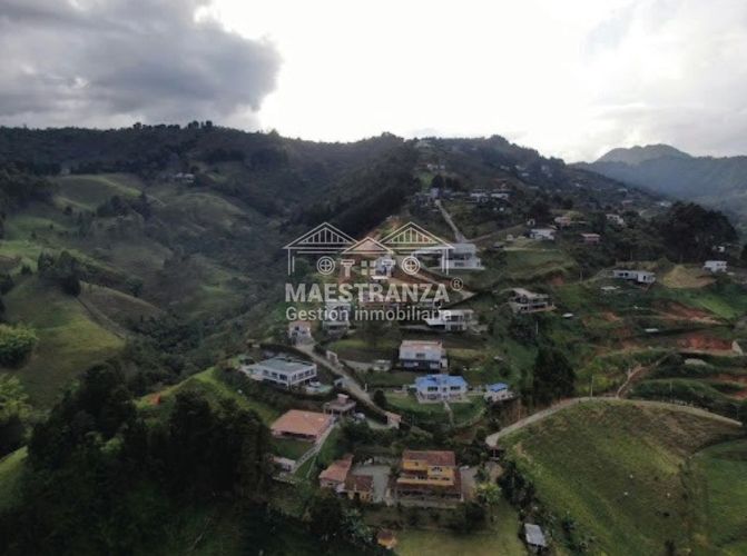 Casa de 4 alcobas en venta en Altavista, Medellín, 1000 m² · foto 16 de 16