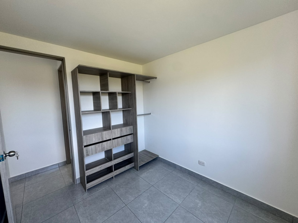 Apartamento en arriendo en Cimarronas, Rionegro · foto 8 de 13