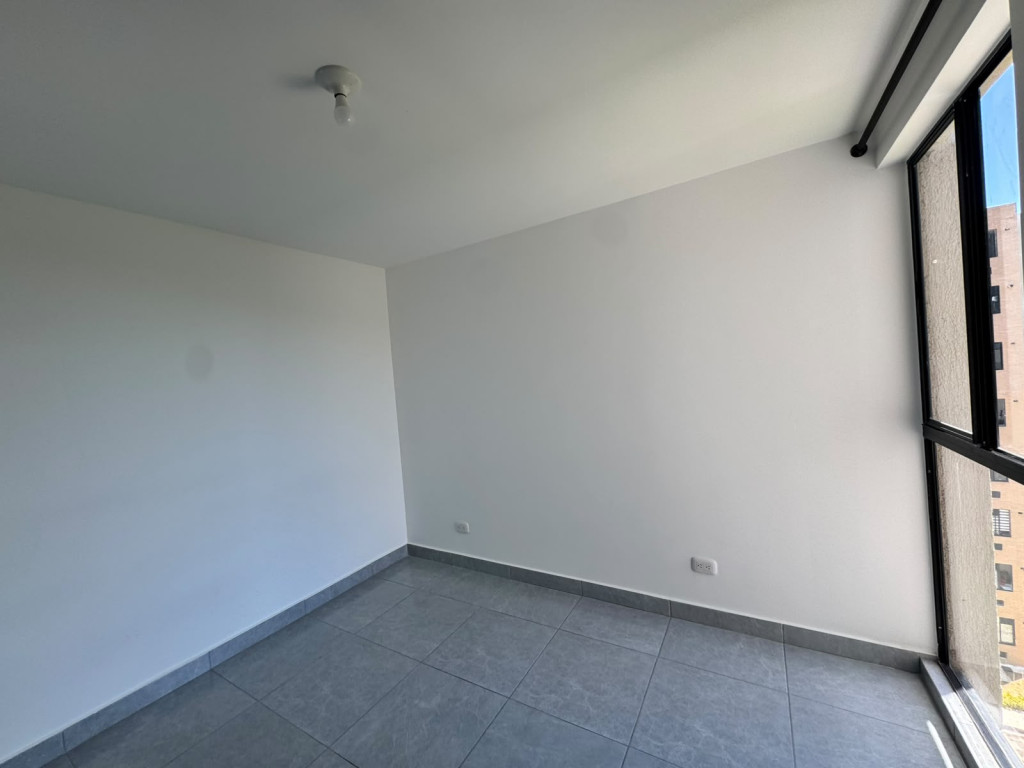 Apartamento en arriendo en Cimarronas, Rionegro · foto 9 de 13