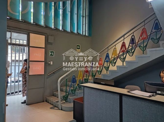 Local en venta en Los Angeles, Medellín, 661 m² · foto 2 de 19