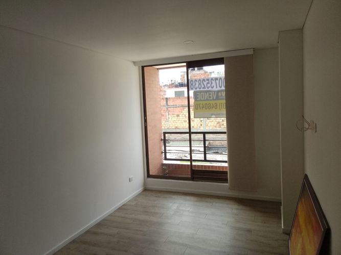 Apartamento de 2 alcobas en venta en La Laguna Fontibon, Bogotá, 56 m² · foto 5 de 14