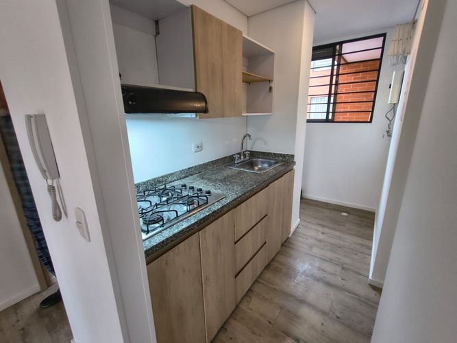 Apartamento de 2 alcobas en venta en La Laguna Fontibon, Bogotá, 56 m² · foto 9 de 14