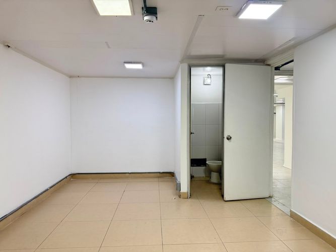 Local en arriendo en Cristo Rey, Medellín, 460 m² · foto 11 de 19