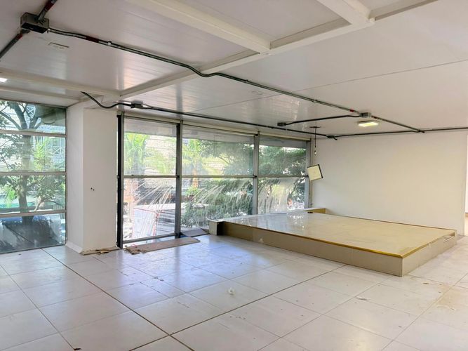 Local en arriendo en Cristo Rey, Medellín, 460 m² · foto 17 de 19